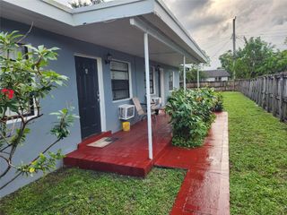 1621 NW 7th Ter A-B, Fort Lauderdale, FL 33311