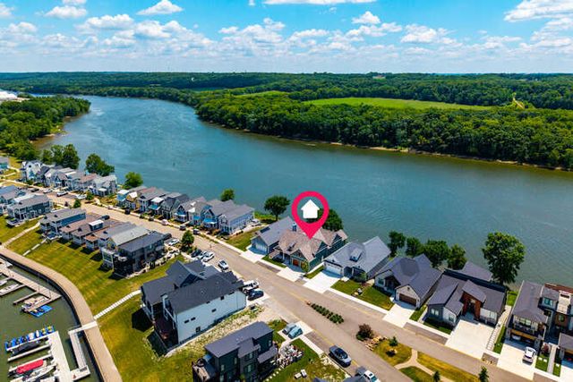 303 Leeward Way, Ottawa, IL 61350