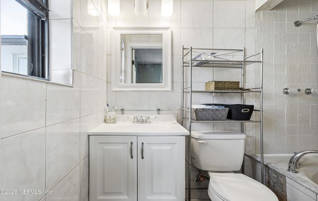 5534 FARGO Drive N, Jacksonville, FL 32207