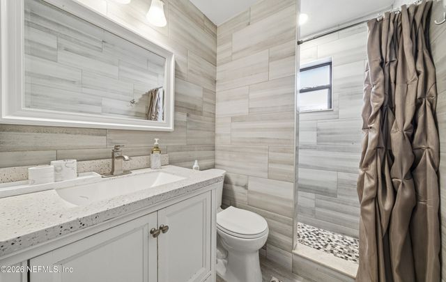 5534 FARGO Drive N, Jacksonville, FL 32207