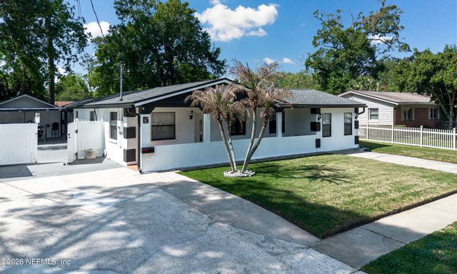 5534 FARGO Drive N, Jacksonville, FL 32207