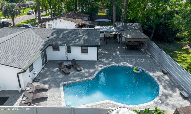 5534 FARGO Drive N, Jacksonville, FL 32207