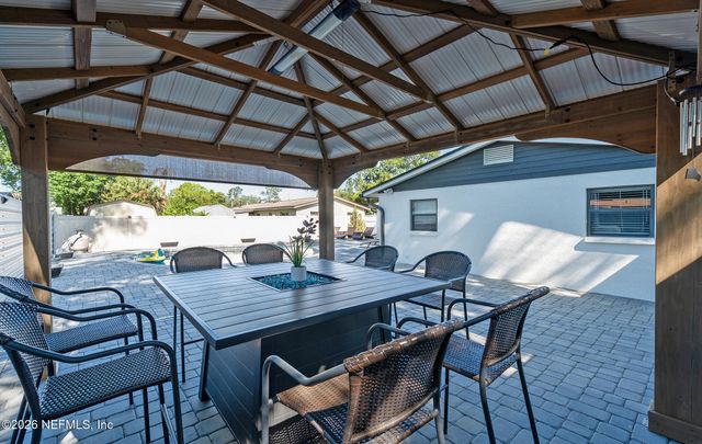 5534 FARGO Drive N, Jacksonville, FL 32207