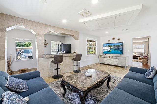 5534 FARGO Drive N, Jacksonville, FL 32207