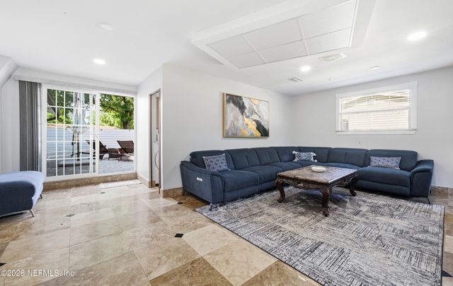 5534 FARGO Drive N, Jacksonville, FL 32207