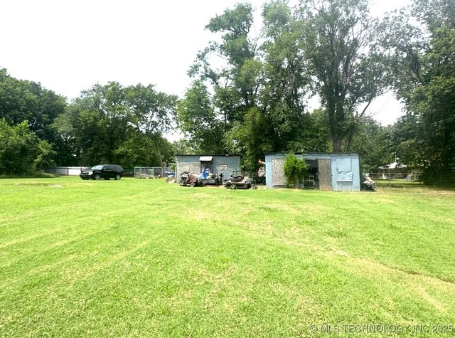 1747 E 63rd Street N, Tulsa, OK 74136