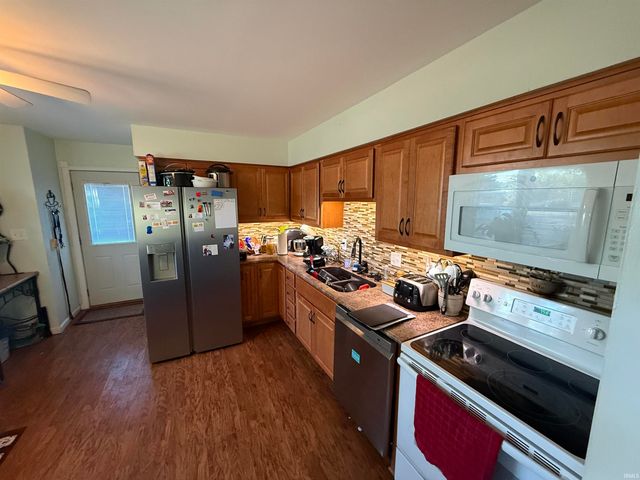 6886 Concord Drive, Newburgh, IN 47630