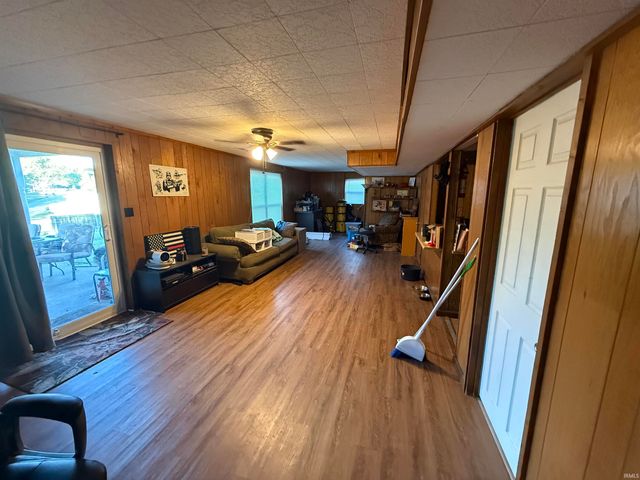 6886 Concord Drive, Newburgh, IN 47630