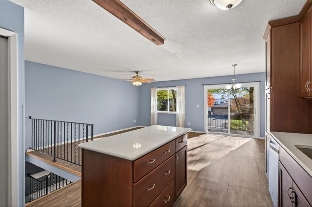 3622 Garden Boulevard N, Oakdale, MN 55128