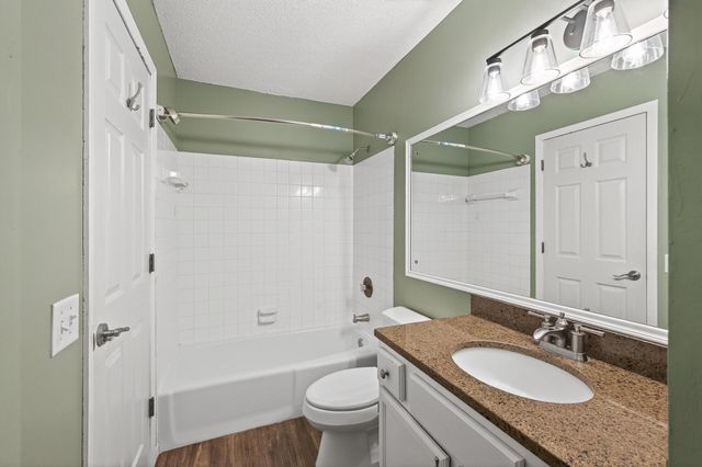 3622 Garden Boulevard N, Oakdale, MN 55128