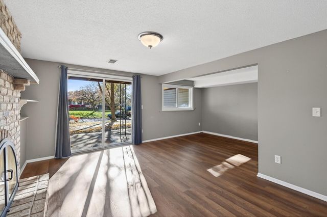 3622 Garden Boulevard N, Oakdale, MN 55128