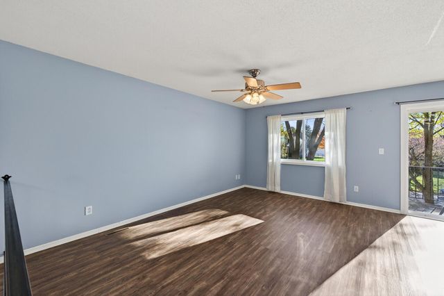 3622 Garden Boulevard N, Oakdale, MN 55128