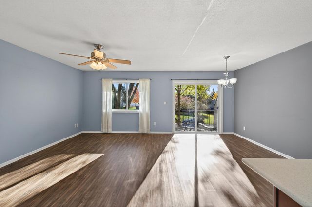 3622 Garden Boulevard N, Oakdale, MN 55128