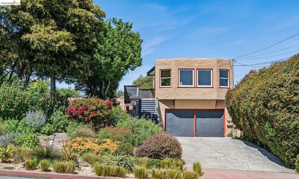 Image 2 of property listing at 5705 Panama Ave, Richmond, CA 94804