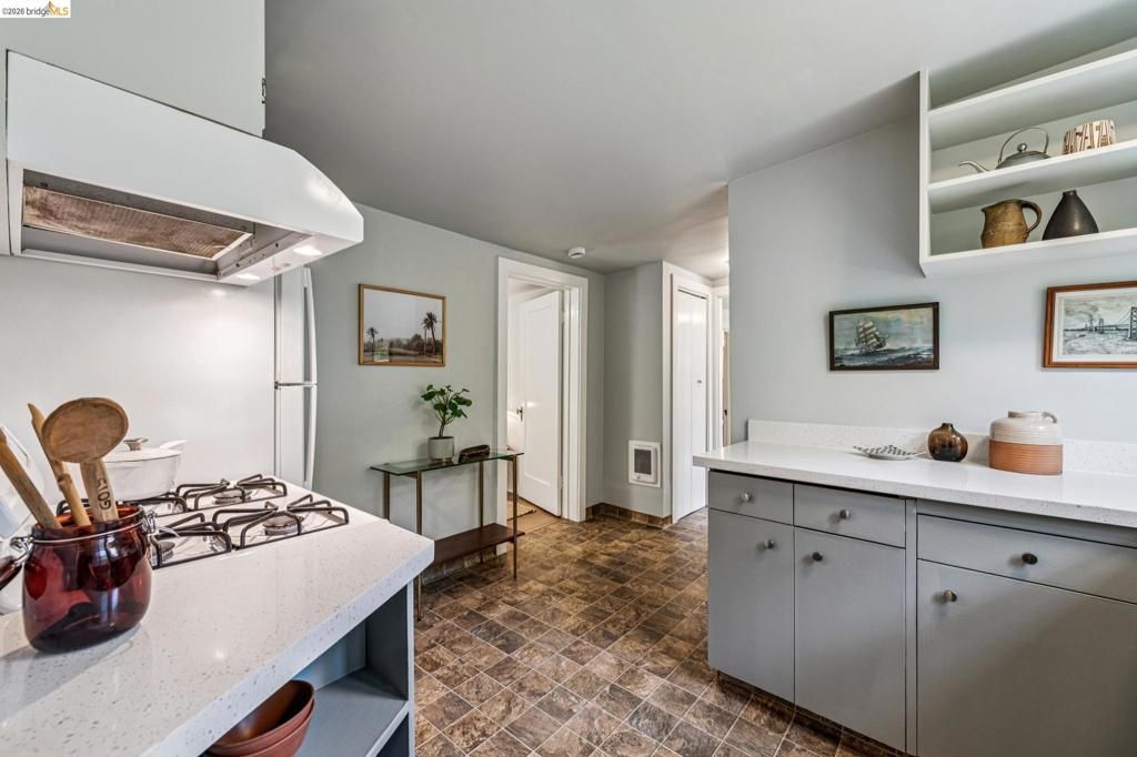 Image 26 of property listing at 5705 Panama Ave, Richmond, CA 94804