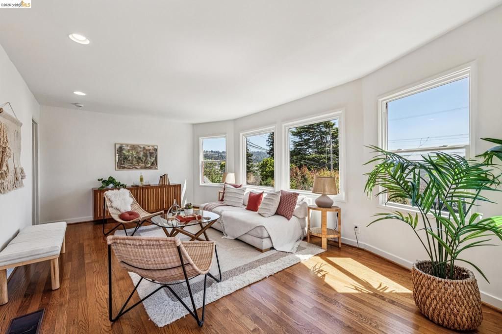 Image 55 of property listing at 5705 Panama Ave, Richmond, CA 94804