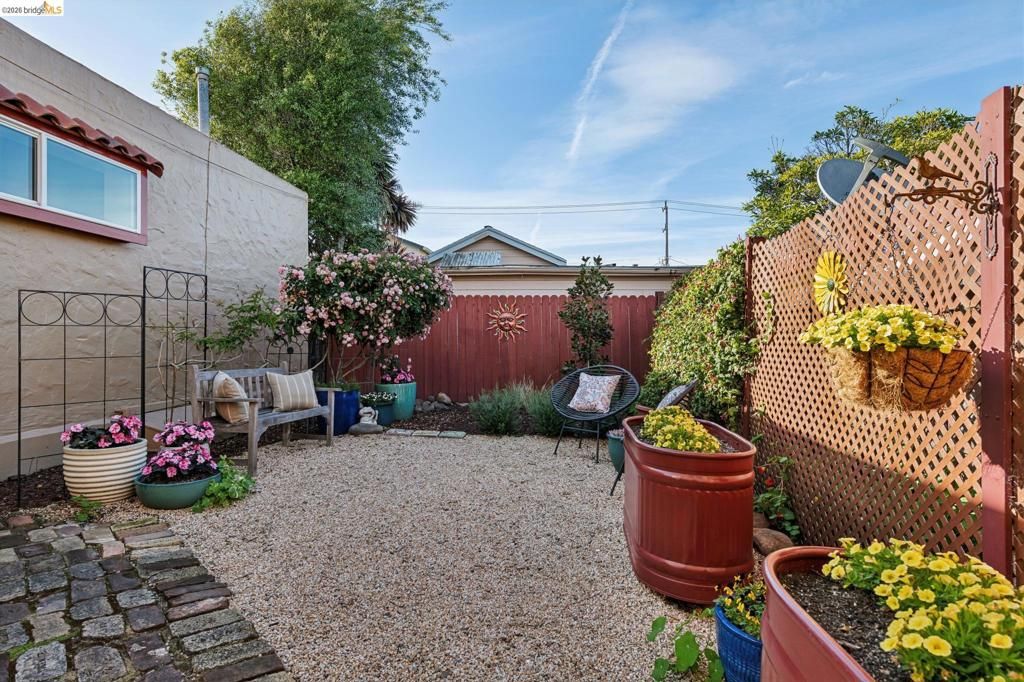 Image 73 of property listing at 5705 Panama Ave, Richmond, CA 94804