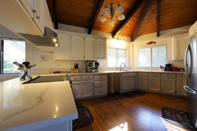1870 Cable Rd, Camino, CA 95709