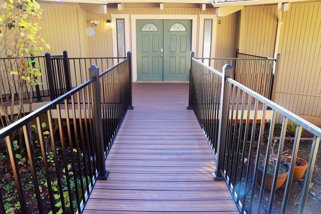 1870 Cable Rd, Camino, CA 95709
