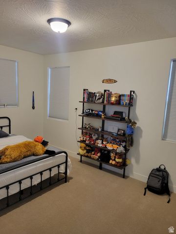 663 W GREEN MOUNTAIN DR, St. George, UT 84790