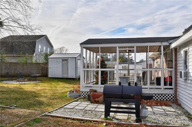 2913 David AVE, Norfolk, VA 23518