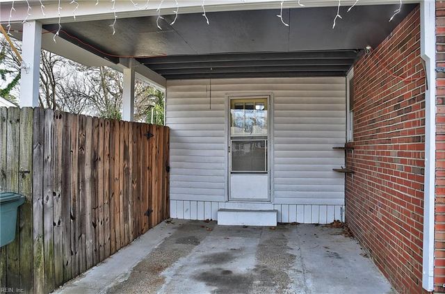 2913 David AVE, Norfolk, VA 23518