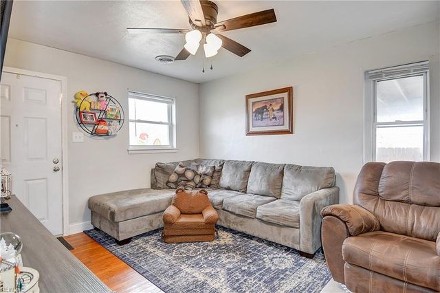 2913 David AVE, Norfolk, VA 23518