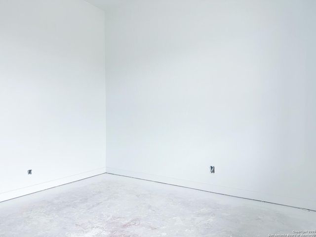 1417 Burrs Ferry Ct, Seguin, TX 78155