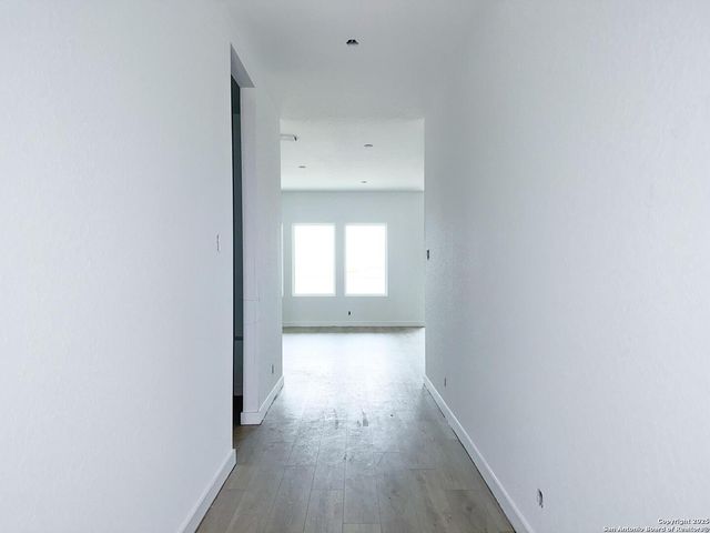 1417 Burrs Ferry Ct, Seguin, TX 78155