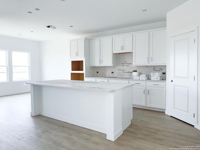 1417 Burrs Ferry Ct, Seguin, TX 78155