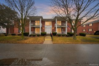 1870 Fort Street 1, Trenton, MI 48183