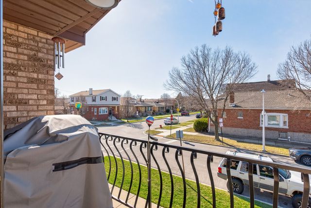 6056 S Keating Avenue 2E, Chicago, IL 60629