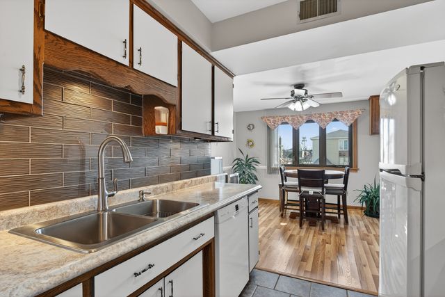 6056 S Keating Avenue 2E, Chicago, IL 60629