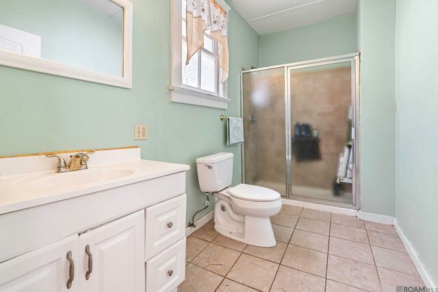 3018 Fern St, New Orleans, LA 70125