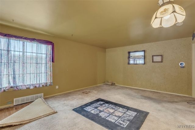 81 Fuller Avenue, Tonawanda, NY 14150