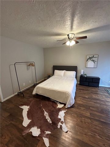 3900 Old College Road 28, Bryan, TX 77801