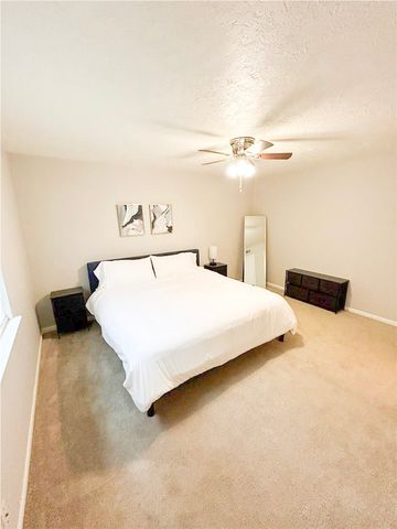 3900 Old College Road 28, Bryan, TX 77801