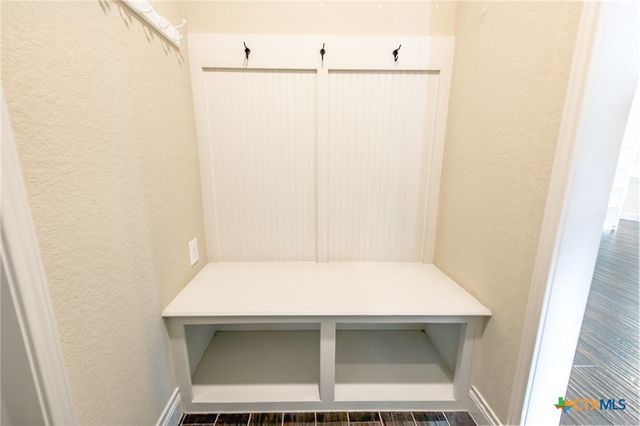 2901 Glen View, Seguin, TX 78155