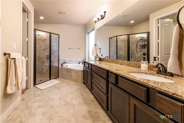 2901 Glen View, Seguin, TX 78155