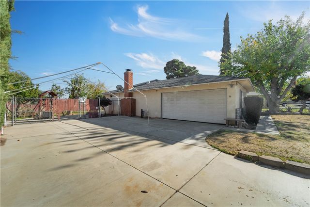 41522 Rimfield Avenue, Lancaster, CA 93536