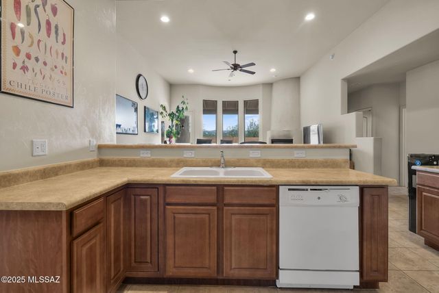 1096 Vista De Los Alamos, Rio Rico, AZ 85648