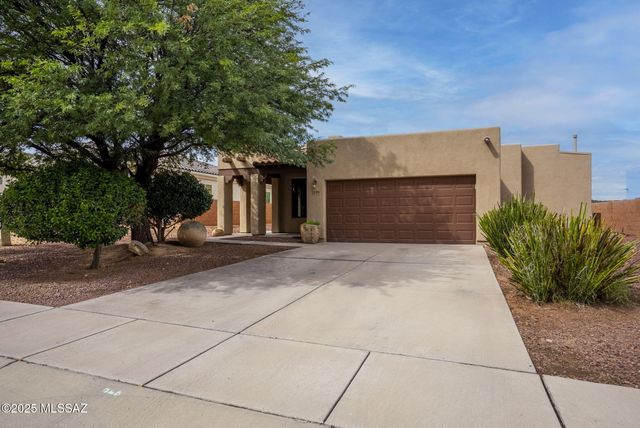 1096 Vista De Los Alamos, Rio Rico, AZ 85648