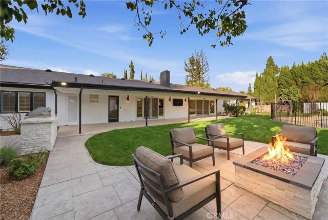 19510 Merridy, Northridge, CA 91324