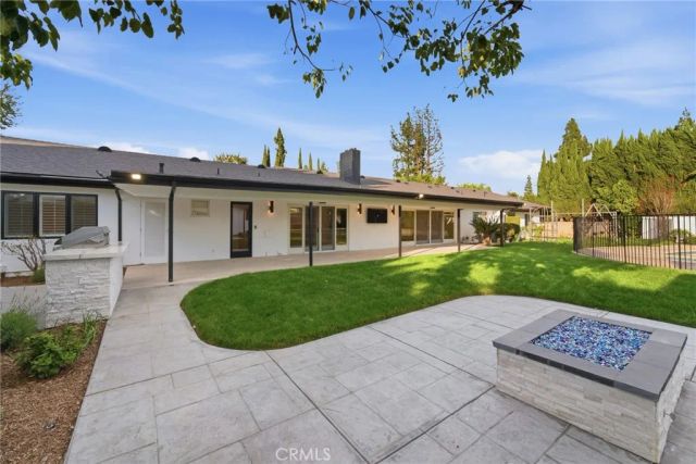 19510 Merridy, Northridge, CA 91324