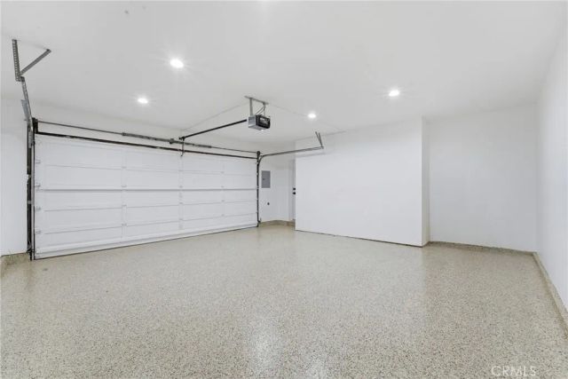 19510 Merridy, Northridge, CA 91324