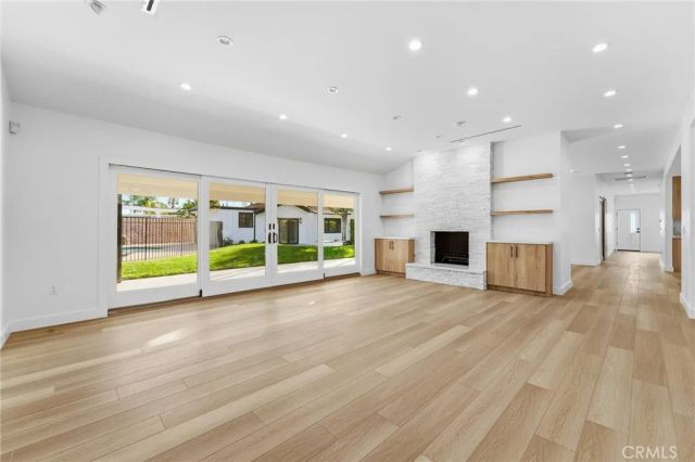 19510 Merridy, Northridge, CA 91324