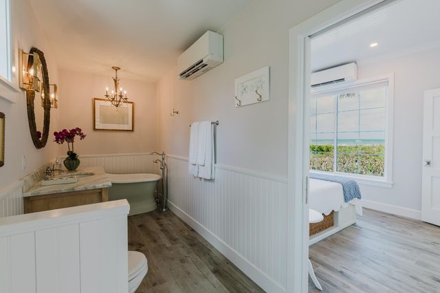 113 N Beach Road, Jupiter Island, FL 33455