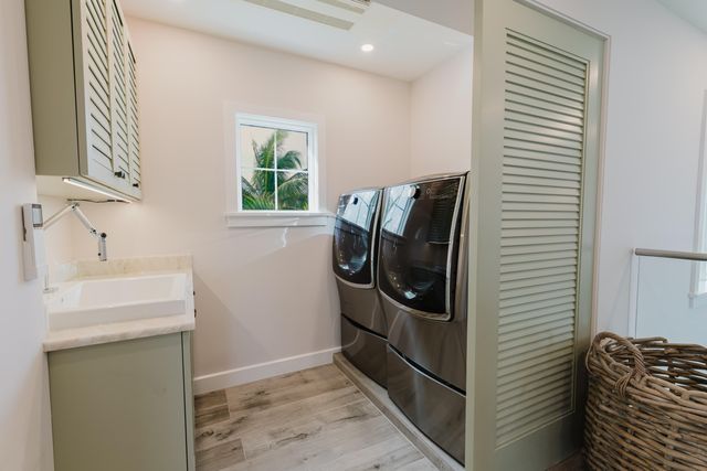 113 N Beach Road, Jupiter Island, FL 33455