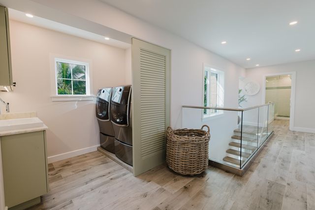 113 N Beach Road, Jupiter Island, FL 33455