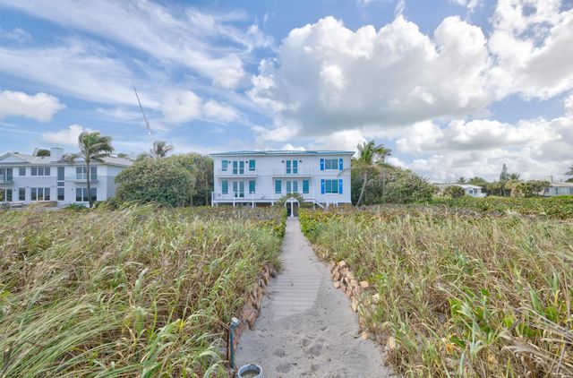 113 N Beach Road, Jupiter Island, FL 33455